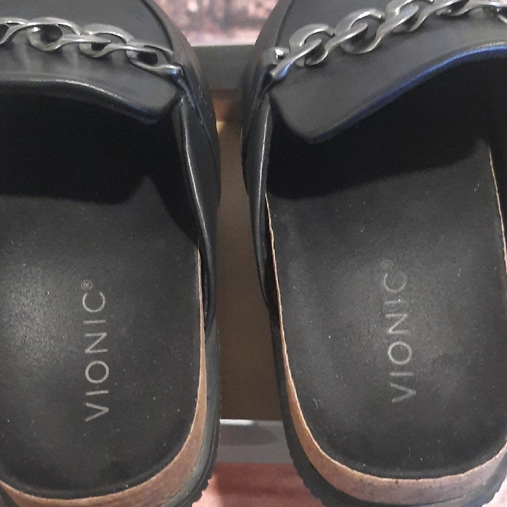 Vionic Black Slip-On Loafers with Black Chain - Picture 5 of 9